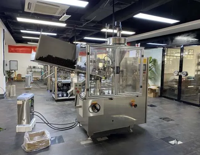 фото Машина для наполнения и запайки туб E50L от интернет-магазина Метасила