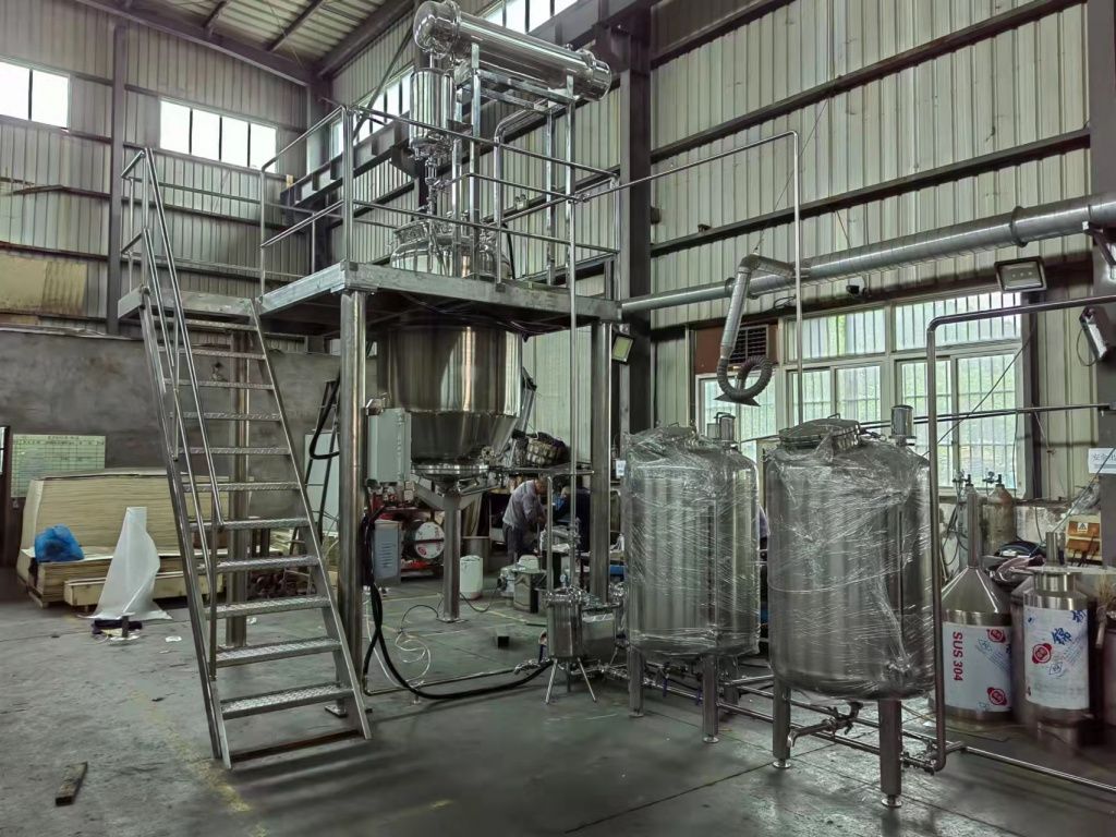 Extraction tanks. (2).jpg Extraction tanks. (2).jpg