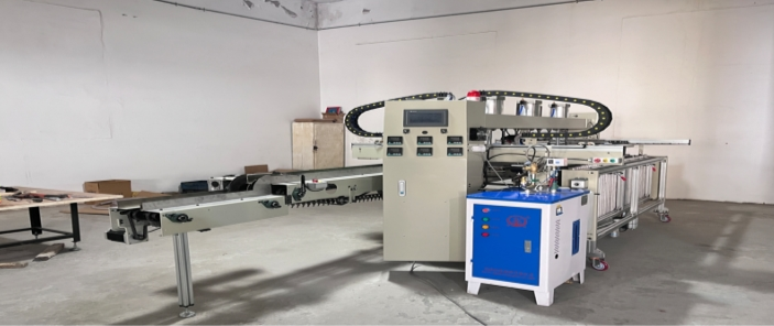 картинка Станок по производству одноразовых деревянных вилок, ложек (модель KLN-40) от интернет-магазина Метасила