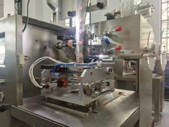 фото Станок для упаковки чая в пирамидки (с 6-головочным дозатором) от магазина Метасила