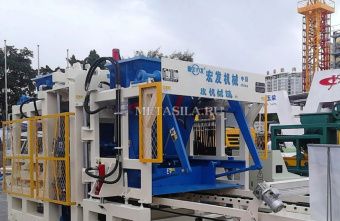 картинка Машина для производства кирпича из блоков от магазина Метасила
