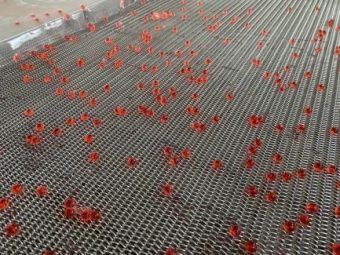 картинка Полностью автоматическая линия по производству и упаковке в ведра Джус-боллов (200 кг в ч) от магазина Метасила