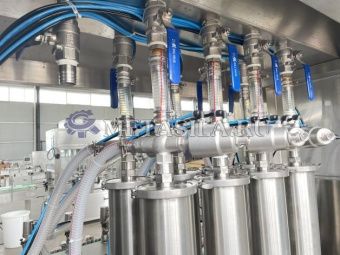 фото Линия для наполнения и укупорки жидкости в пакеты от магазина Метасила