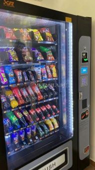 картинка Торговый автомат для продажи снеков и напитков от магазина Метасила