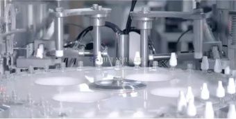 картинка Машина для розлива и закупорки жидкости в бутылки от магазина Метасила