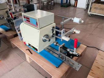 картинка Аппарат для намотки проволоки (модель 0,5-3 мм ) от магазина Метасила